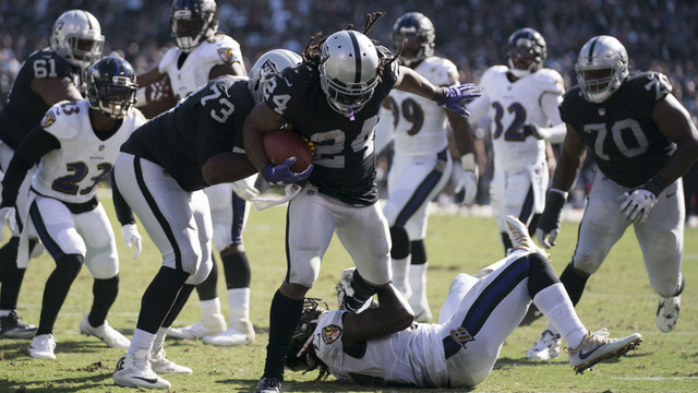 Watch: Lynch trucks his way to 3-yard TD vs. Ravens
