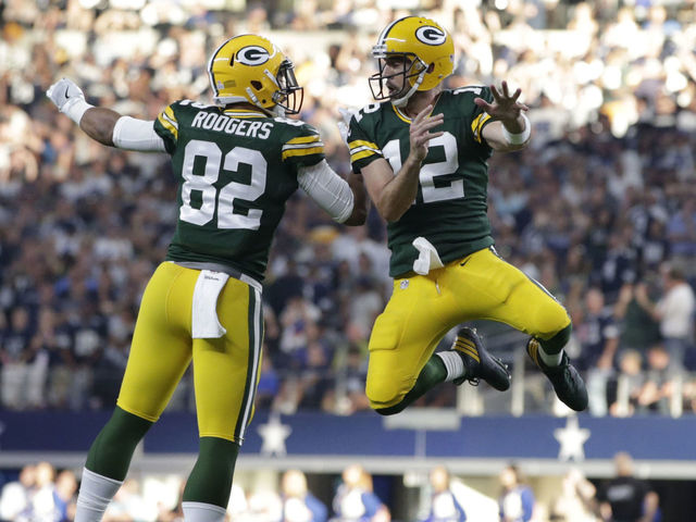 Rodgers leads list of Week 5 Players of the Week