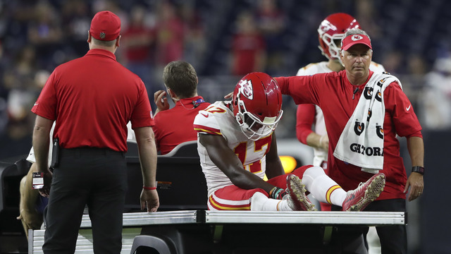 Watch: Chiefs' Conley suffers gruesome Achilles injury