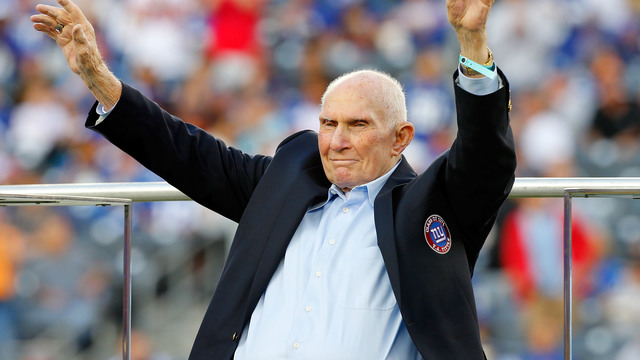 NFL legend Y.A. Tittle dead at age 90