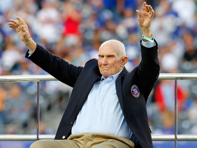 NFL legend Y.A. Tittle dead at age 90