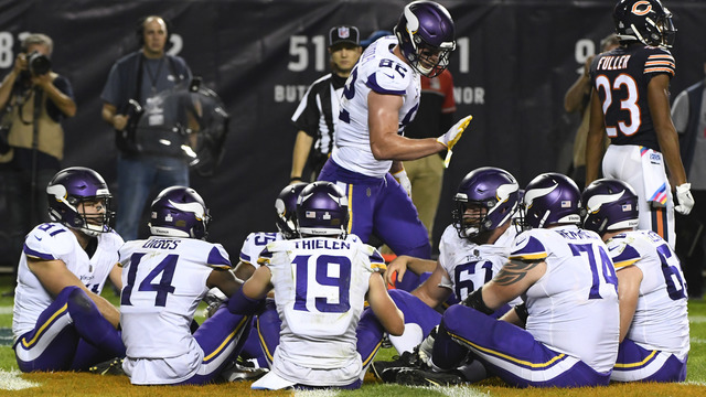 Watch: Vikings play 'duck, duck, goose' after scoring 1st TD of game
