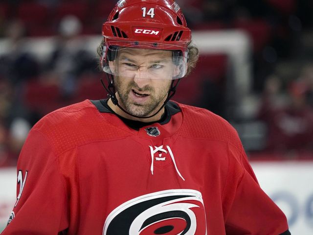 Hurricanes draw only 7,892 fans for 2nd home game