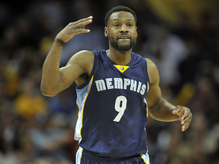 Watch: Emotional Tony Allen thanks Grizzlies for promising to retire ...