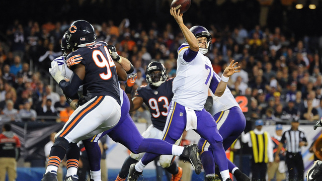 Report: Bradford out, Keenum to start Sunday vs. Packers