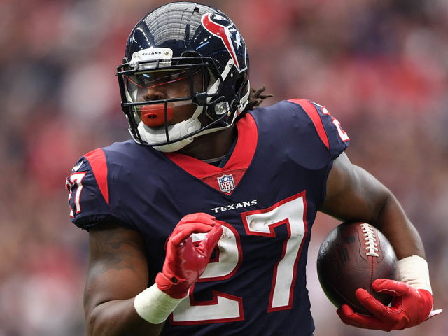 Report: Texans' Foreman believed to have torn Achilles