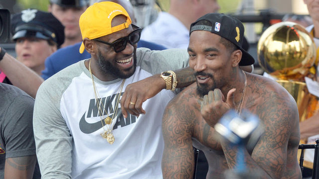 Look: J.R. Smith selling 'Arthur' meme hats