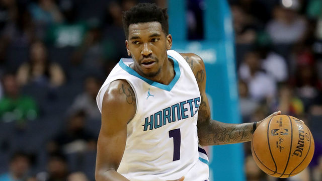 Report: Hornets' Monk out 6-8 weeks with fractured thumb