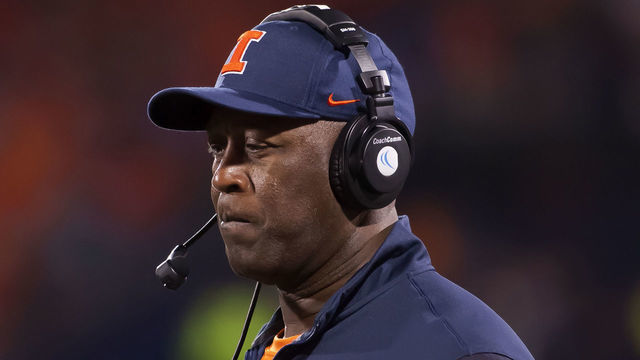 Illinois' Adams out for season after undergoing shoulder surgery