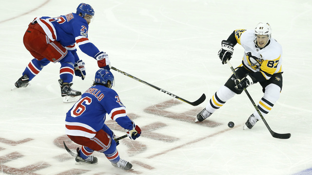 How Crosby's hockey smarts created tying goal in Penguins' comeback win
