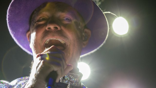 Hockey world remembers Gord Downie