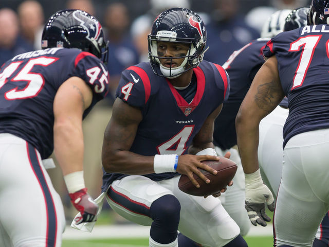 Deshaun Watson demonstrates pitfalls of projecting college QBs