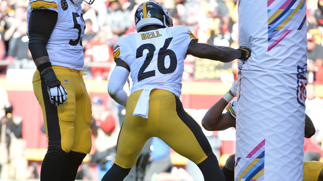 Steelers' Bell unaware that he couldn't use goal post as celebration prop