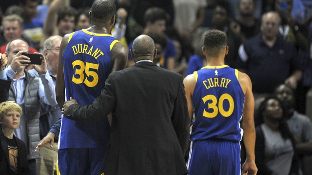 Curry, KD ejected after Steph throws mouth guard at ref