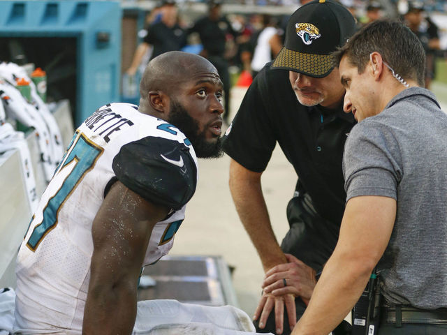 Jaguars' Fournette returns to practice after 1-game absence