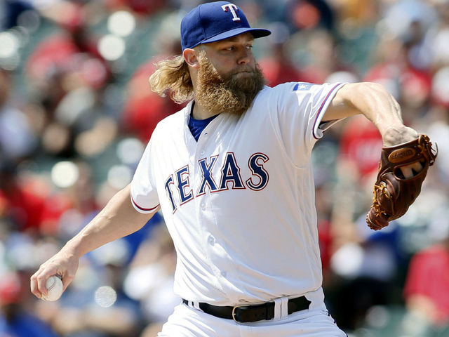 Orioles, Cashner agree to 2-year contract