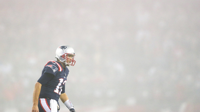 5 incredible photos from a foggy fight in Foxboro