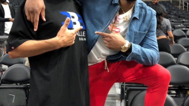 Look: Cousins poses with LaVar; Drake approves