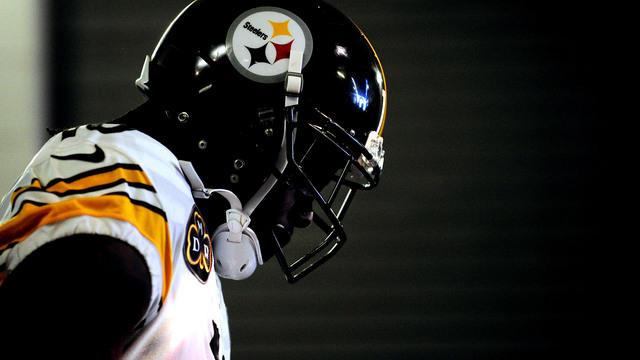 Report: Unhappy Bryant 'called in sick' for required Steelers meetings