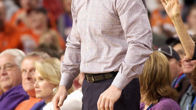 Suns fan starts GoFundMe campaign to oust owner Sarver