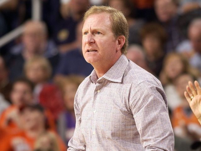 Suns fan starts GoFundMe campaign to oust owner Sarver