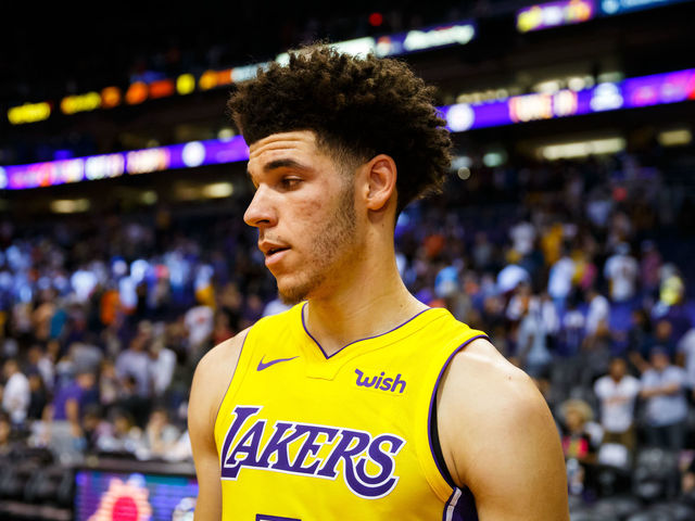 Lakers back Lonzo after Gortat says Wall will 'torture him' on court