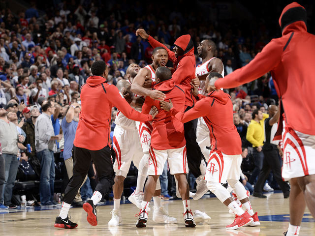 Watch: Rockets' Gordon sinks 76ers with buzzer-beating 3-po…