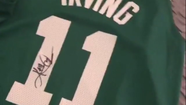 Kyrie Irving gives Neymar signed jersey