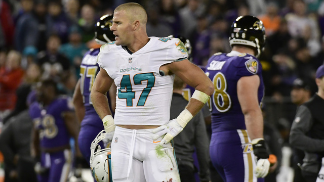 Dolphins' Alonso: 'No way' I could've avoided late hit on Flacco
