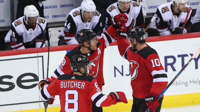 Coyotes lose 11th straight, tie NHL record for worst start to season