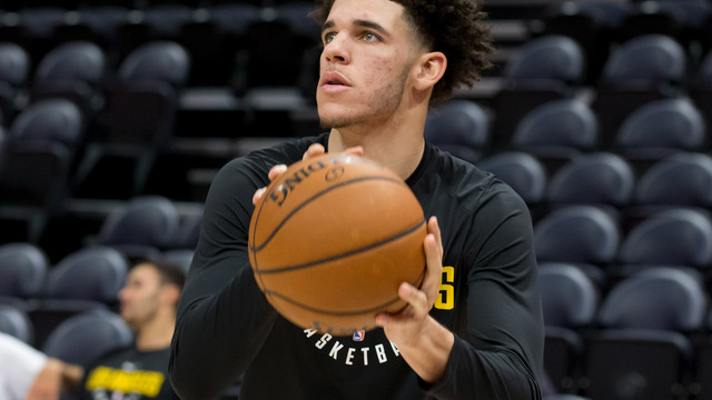 Lonzo learned how to accept blame for losses from LaVar, LeBron