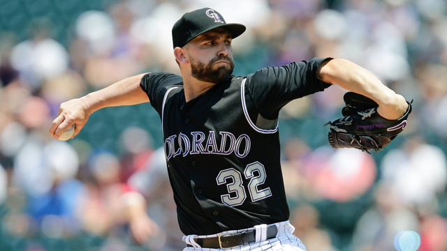 Cubs sign Chatwood to 3-year deal
