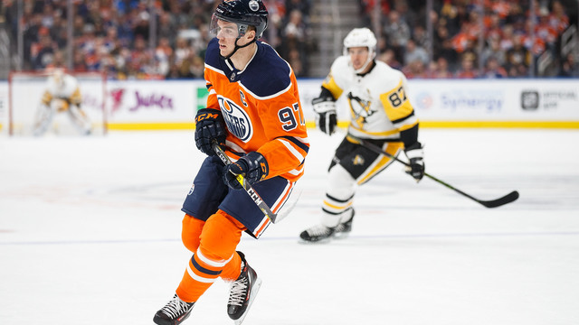 Watch: McDavid dangles, dishes perfect no-look pass to Draisaitl