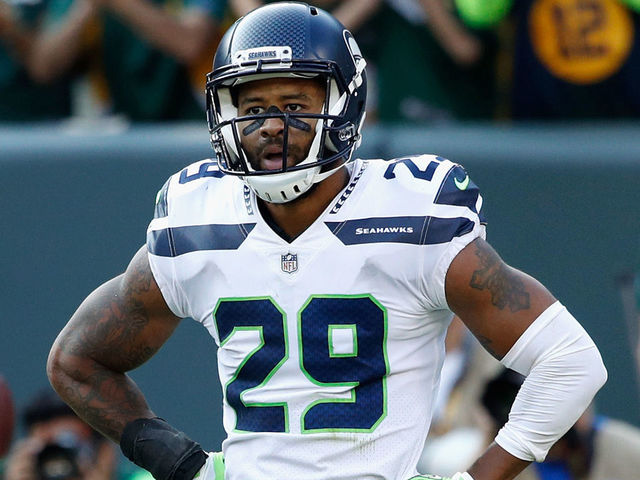 Seahawks GM confirms contract talks with Thomas' agents