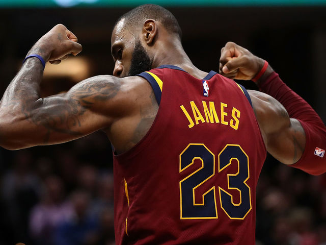 LeBron becomes youngest player to score 30K regular-season points