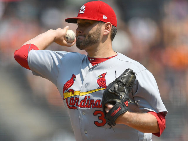 Report: Lynn plans to reject Cardinals' qualifying offer