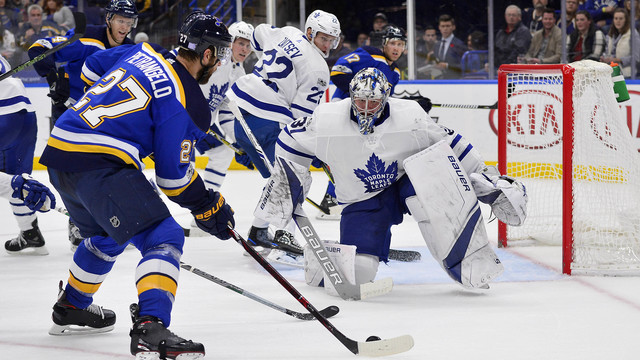 Pietrangelo's pair propels Blues over Leafs