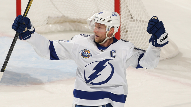 Stamkos' shootout winner lifts Lightning over Blue Jackets