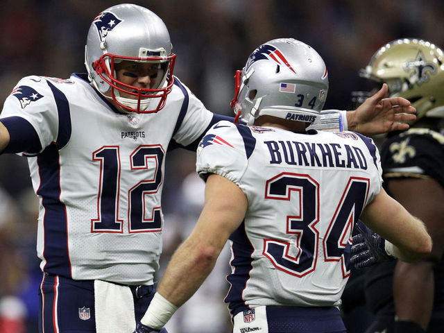 Report: Brady's hand injury caused by collision with Burkhead in practice