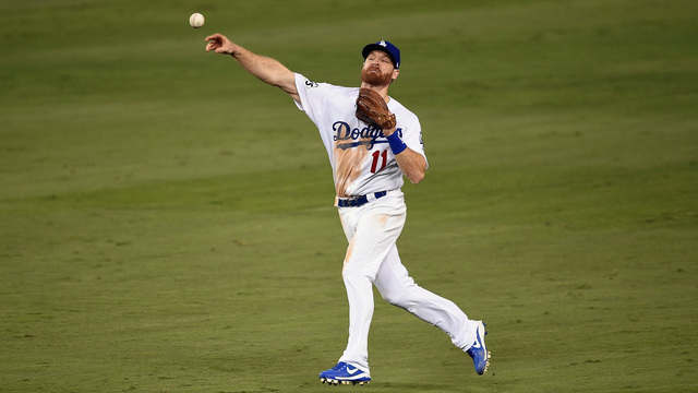 Dodgers exercise Forsythe's $8.5M option
