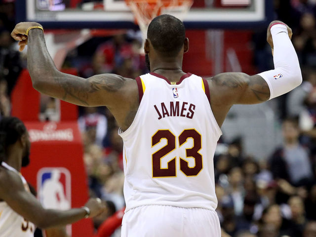 By the numbers: Comparing LeBron to Jordan after same number of games