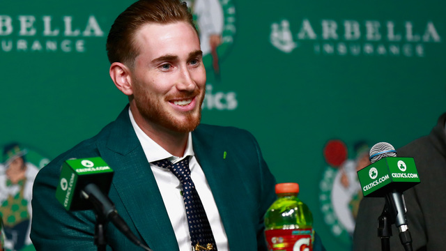 Hayward to travel with Celtics once medically cleared