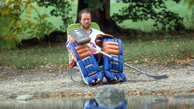 The story behind Billy Smith's bizarre 1983 pond-side photo shoot