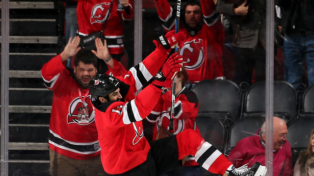 Devils' Boyle cried after scoring 1st goal since leukemia diagnosis