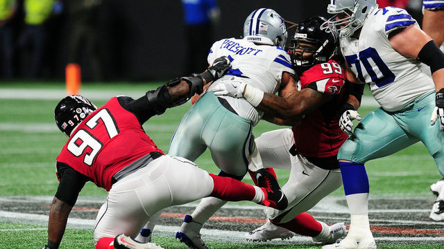 Cowboys miss Tyron Smith more than Ezekiel Elliott