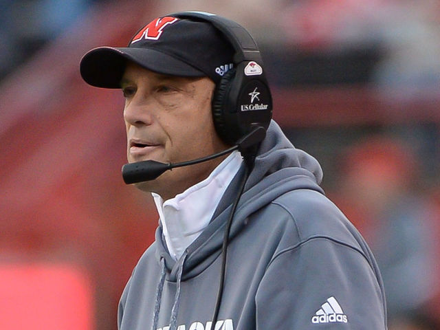 Nebraska AD insists Mike Riley deserves to finish season | theScore