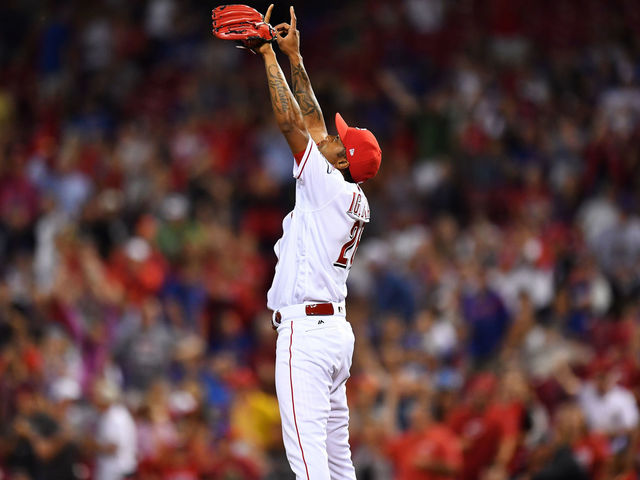 Report: Reds are not planning to trade closer Iglesias
