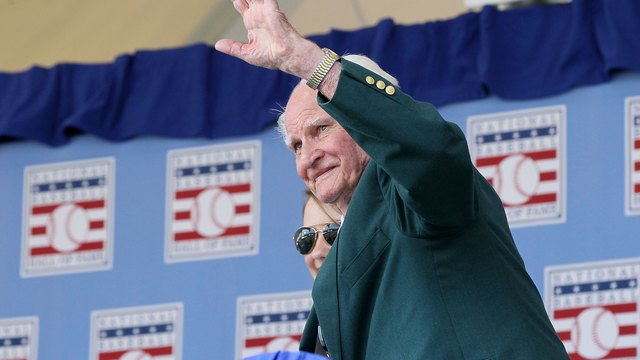 Red Sox Hall of Famer Bobby Doerr dies at 99