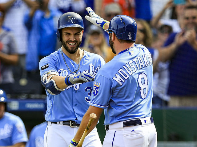 Report: Royals hope to retain Hosmer, Moustakas