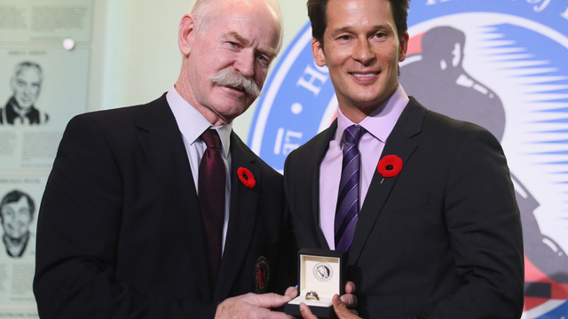 Kariya 'honored' to share ice with Stevens at Legends Classic